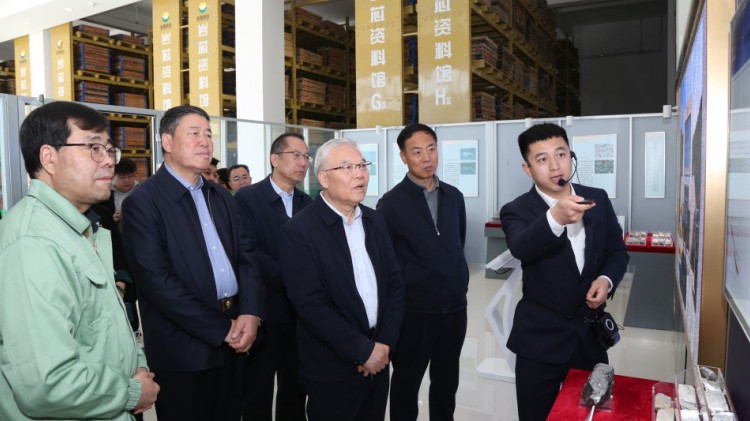 全國(guó)政協(xié)常委、省政協(xié)副主席尚勛武蒞臨金徽股份調(diào)研綠色礦山建設(shè)工作